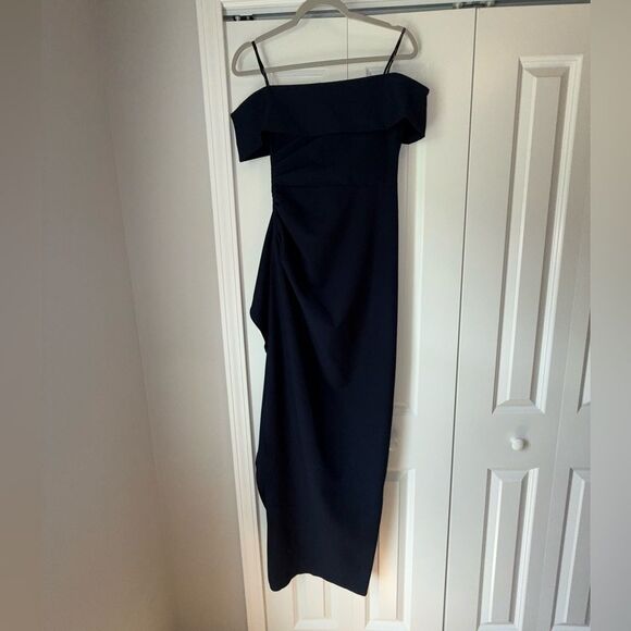 Vince Camuto Off-The-Shoulder Ruffle Gown Size 4 Navy - Picture 10 of 13